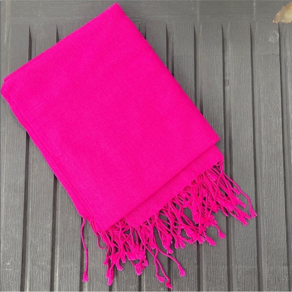 Hot Pink Women's Shawl/Scarf wool& silk blend NWT